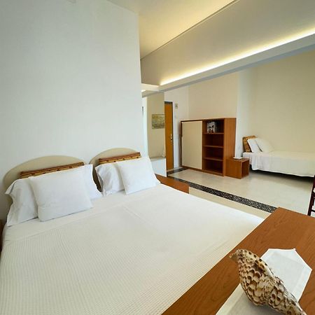Hotel Pinocchio Католика Екстериор снимка