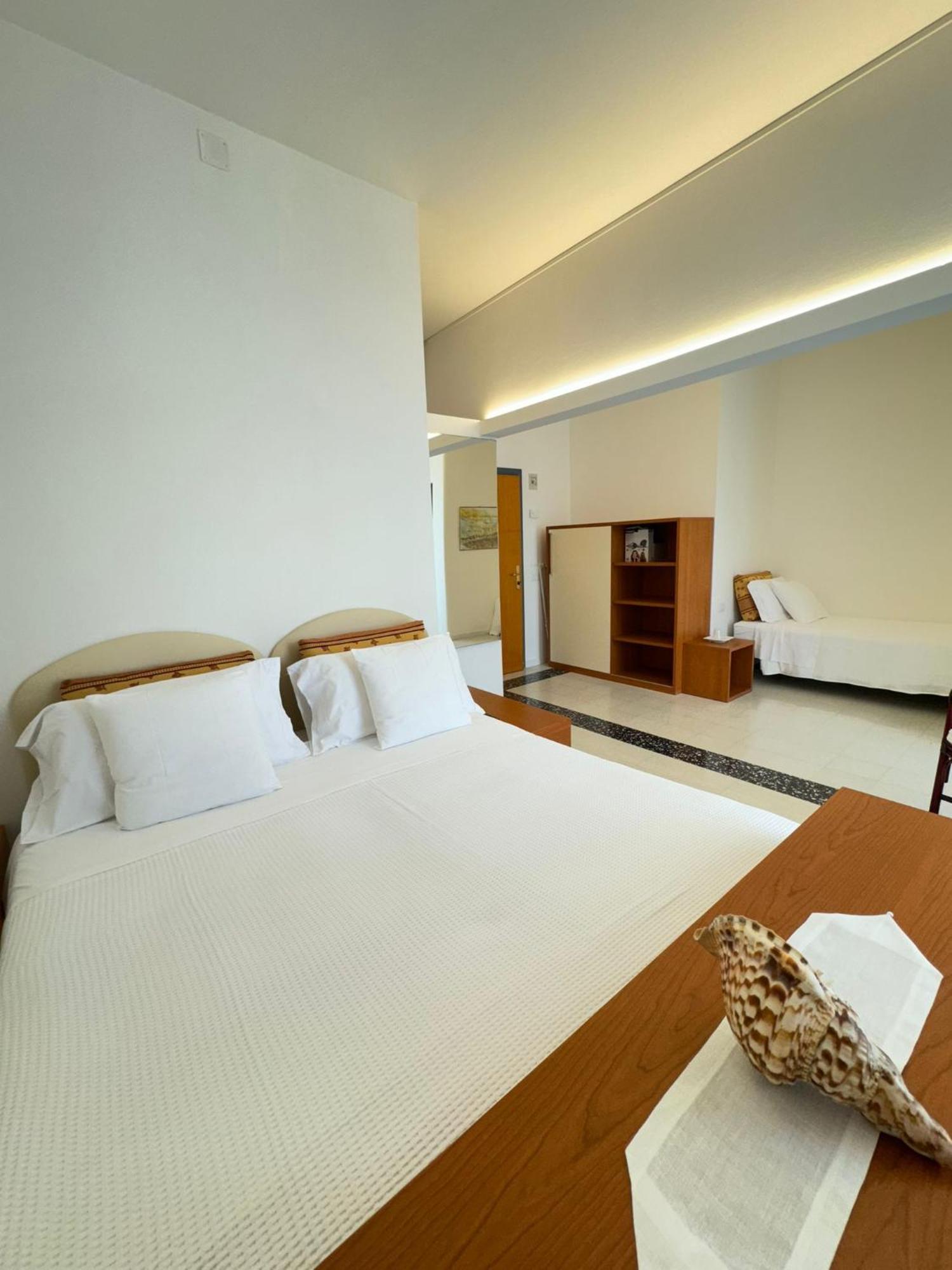 Hotel Pinocchio Католика Екстериор снимка